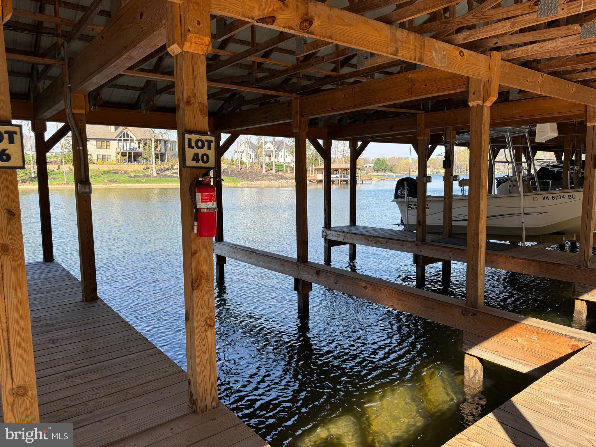 LIGHTHOUSE POINT - Residential