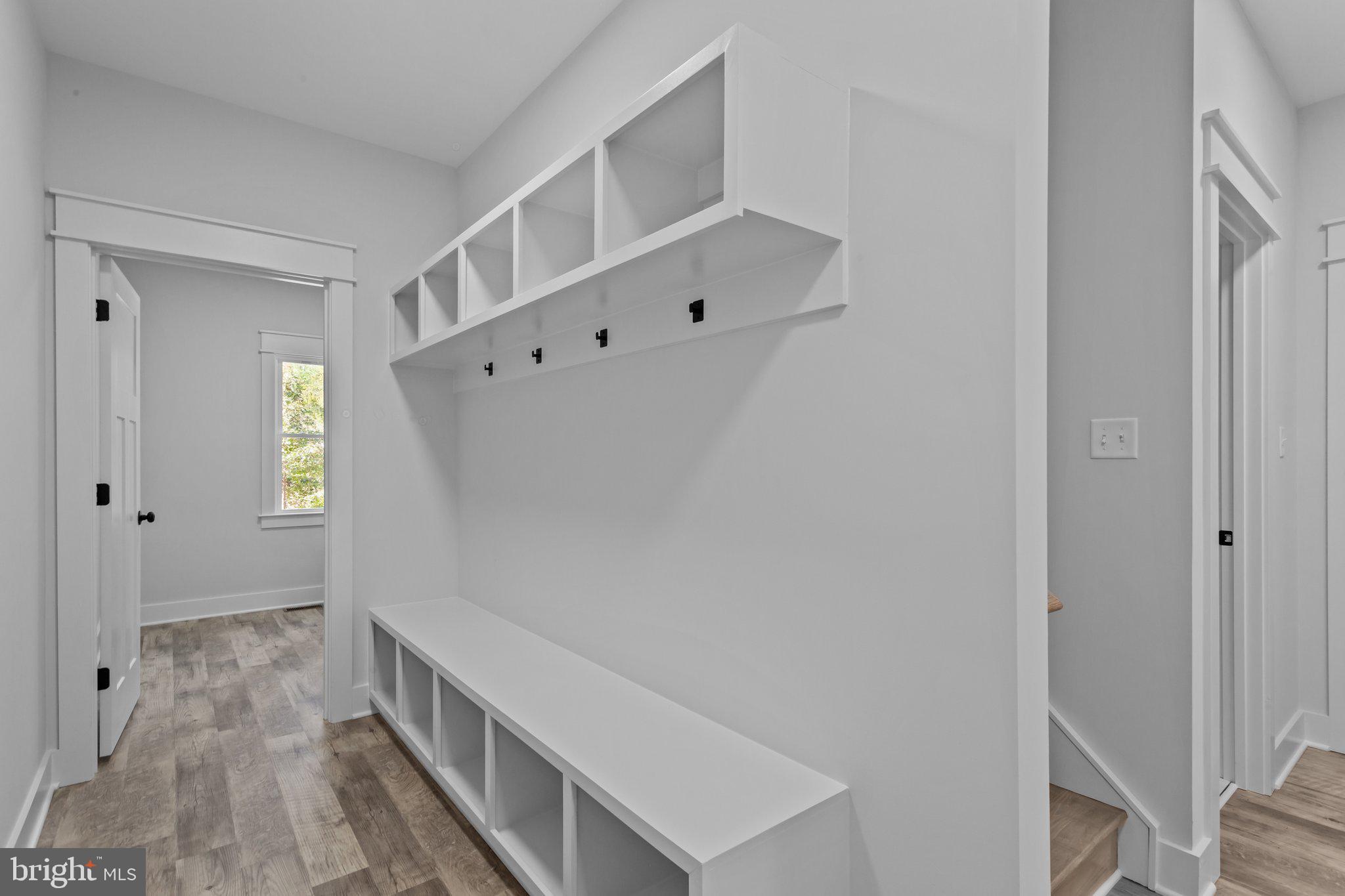 LIGHTHOUSE POINT - Residential