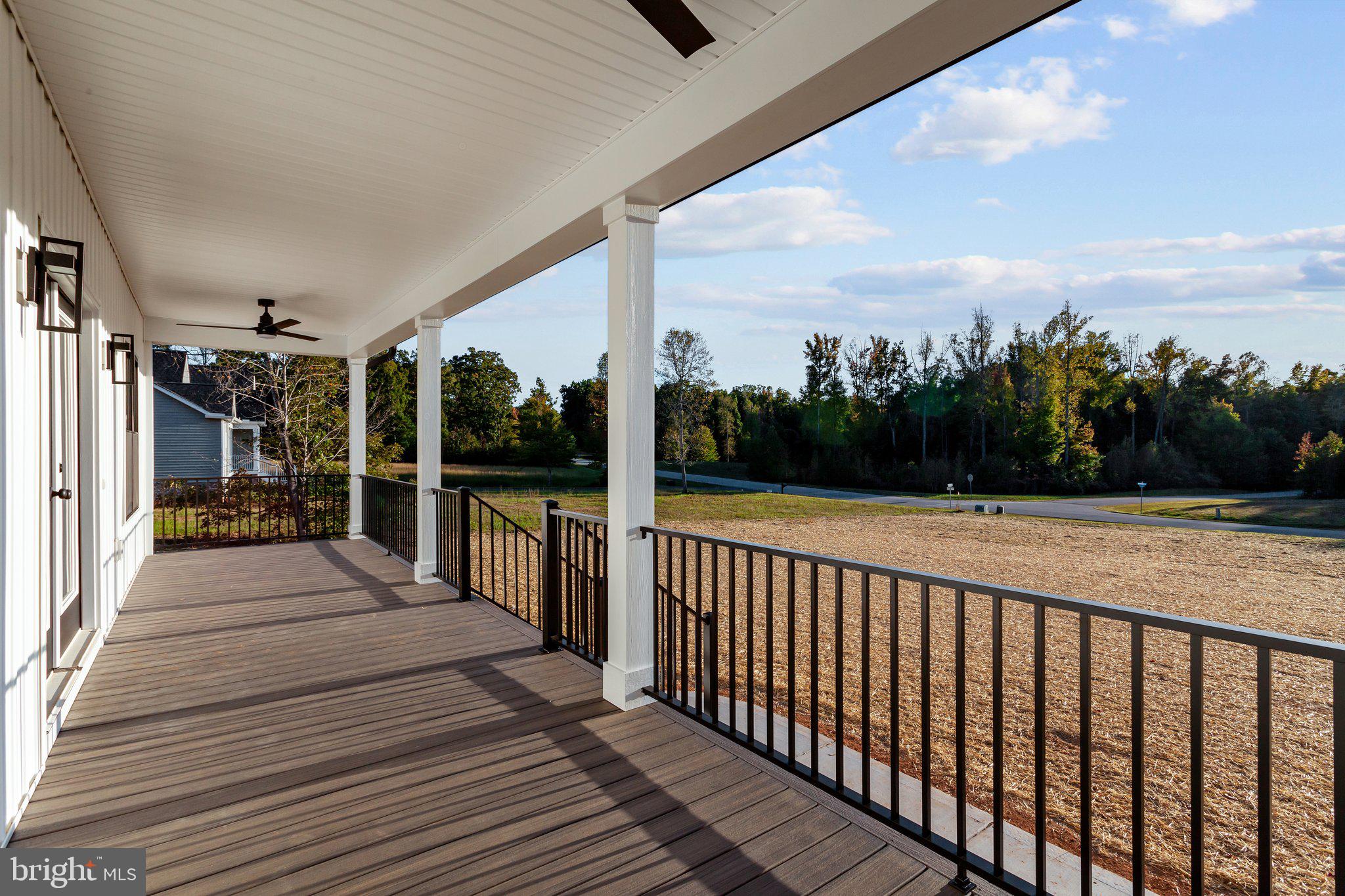 LIGHTHOUSE POINT - Residential