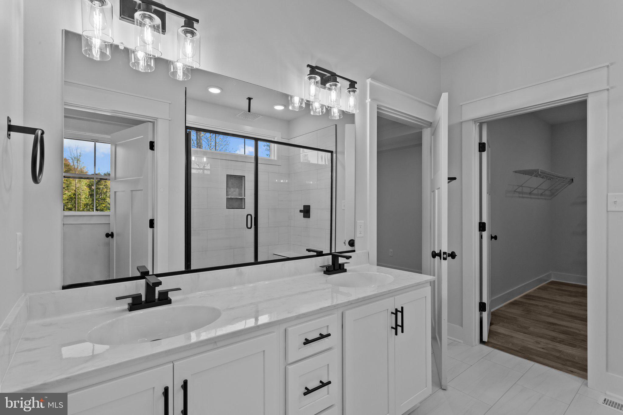 LIGHTHOUSE POINT - Residential