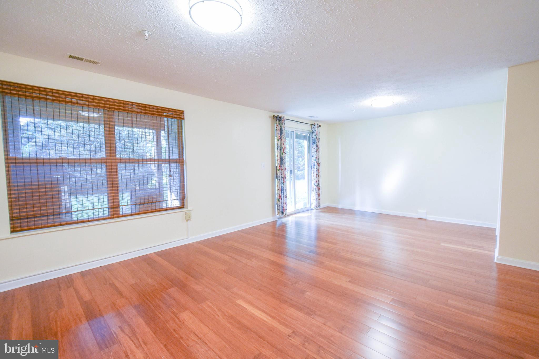 THE VILLAS - Residential Lease