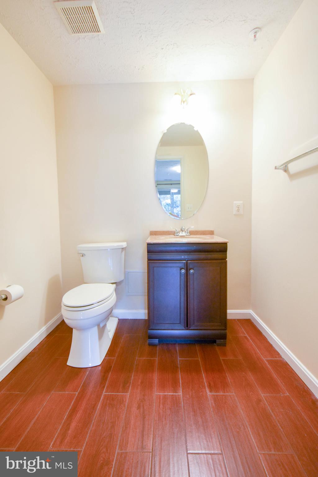 THE VILLAS - Residential Lease