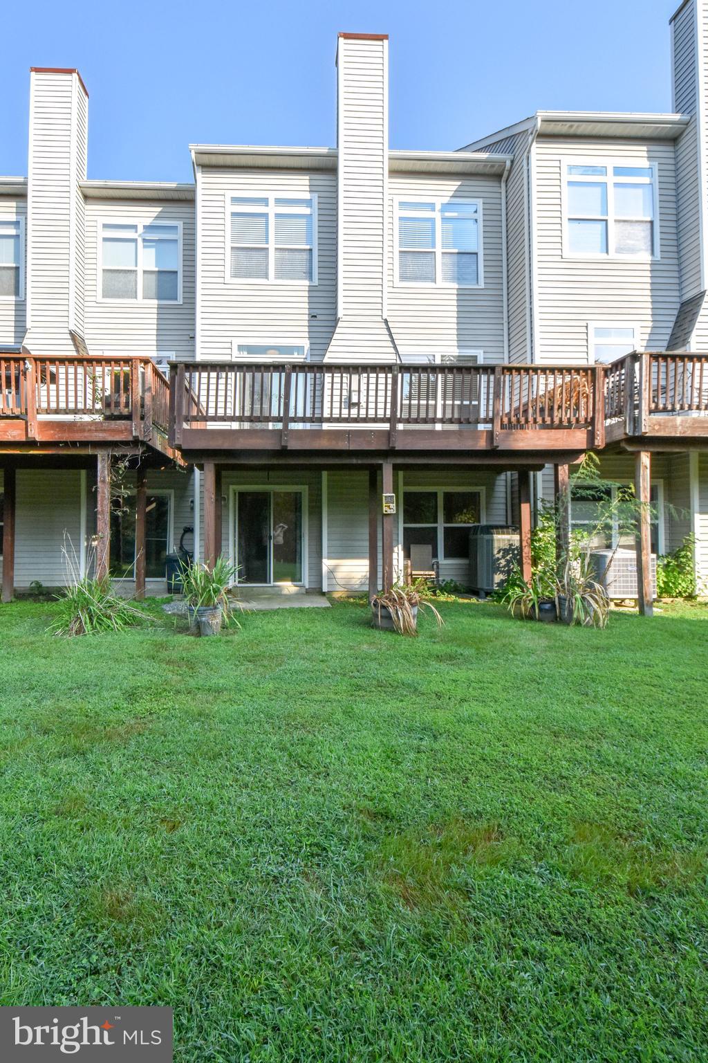 THE VILLAS - Residential Lease