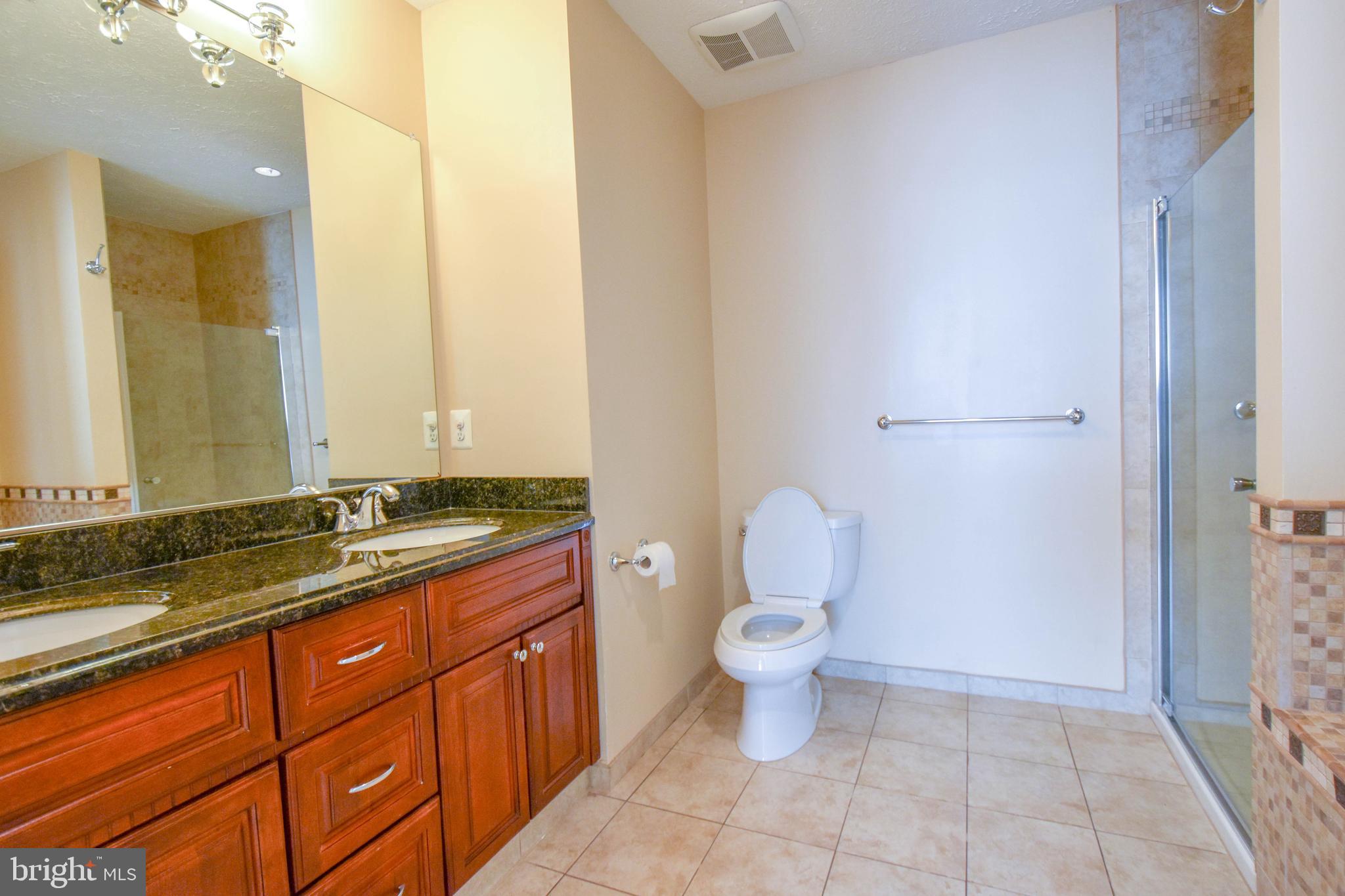 THE VILLAS - Residential Lease