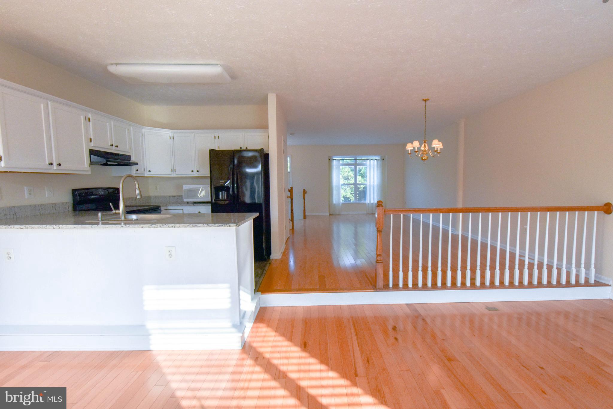 THE VILLAS - Residential Lease