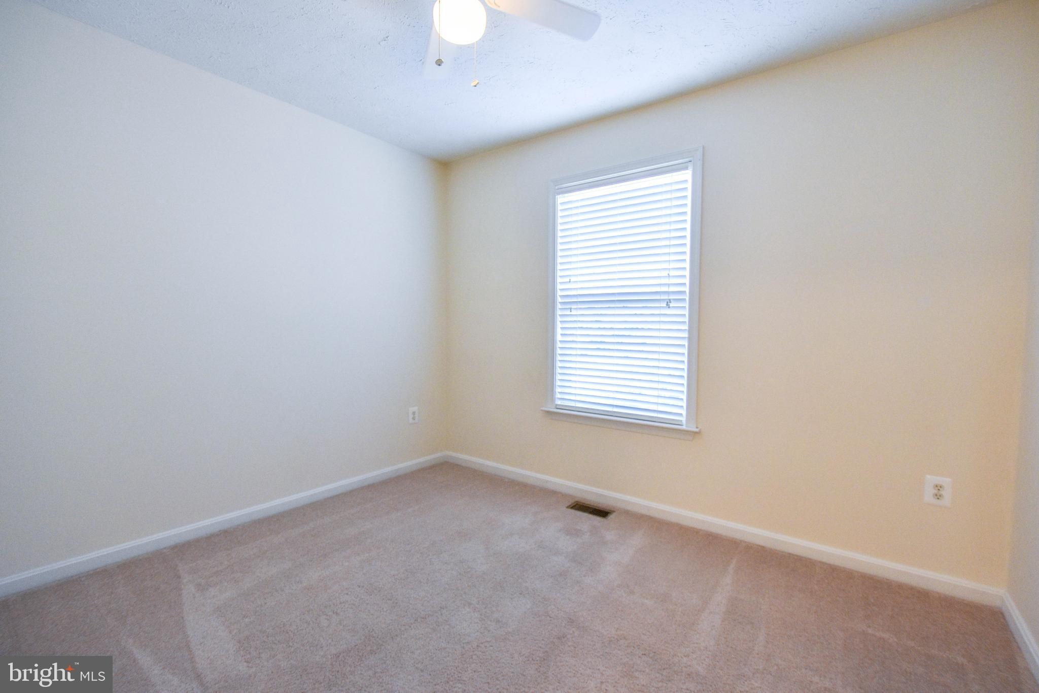 THE VILLAS - Residential Lease