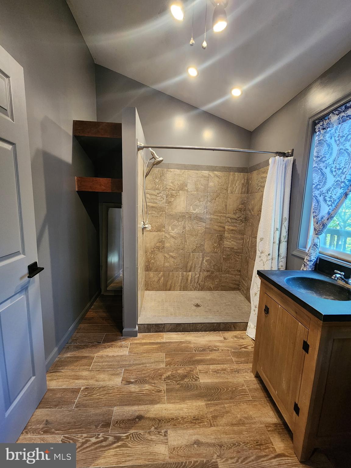 CACAPON RIVER RAPIDS - Residential