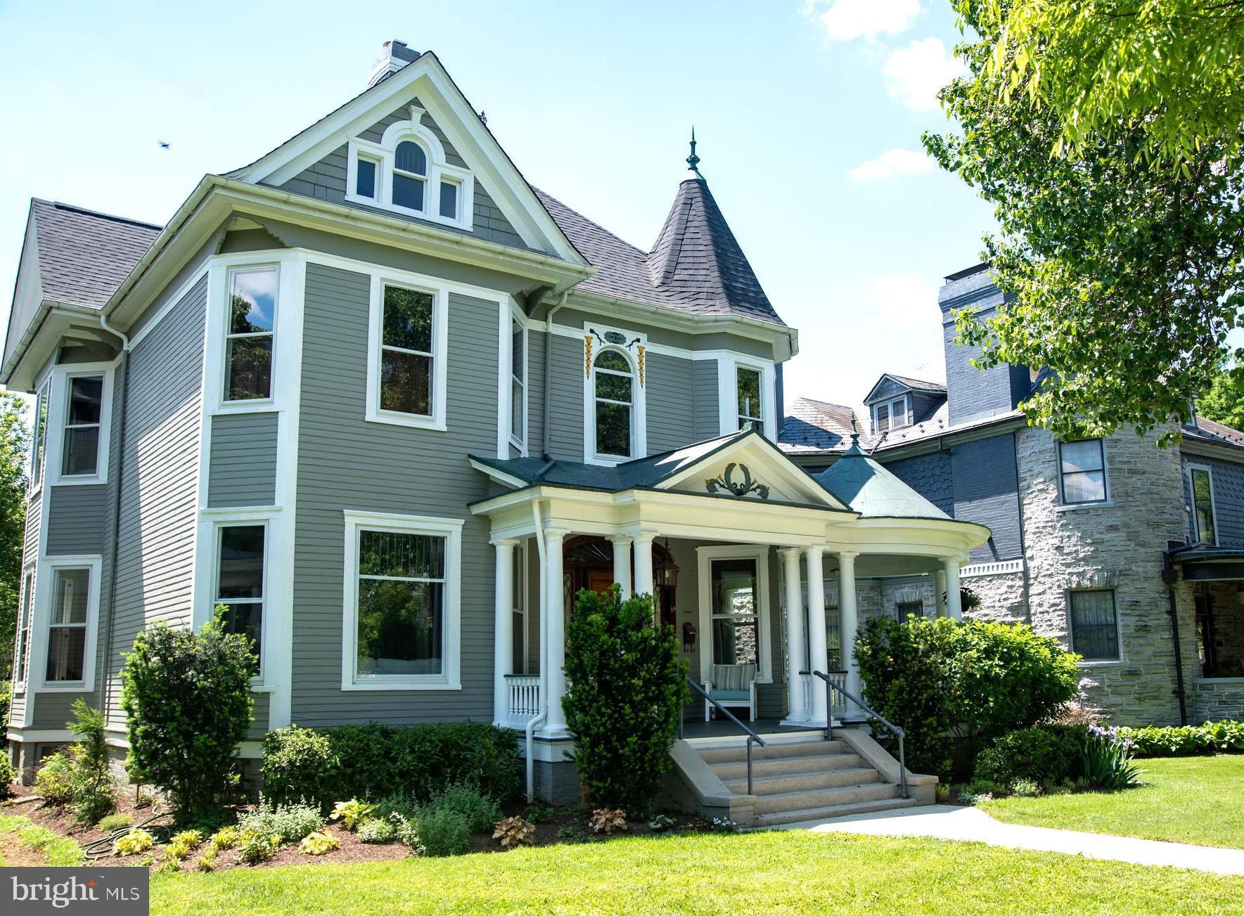 18 CLARKE PLACE