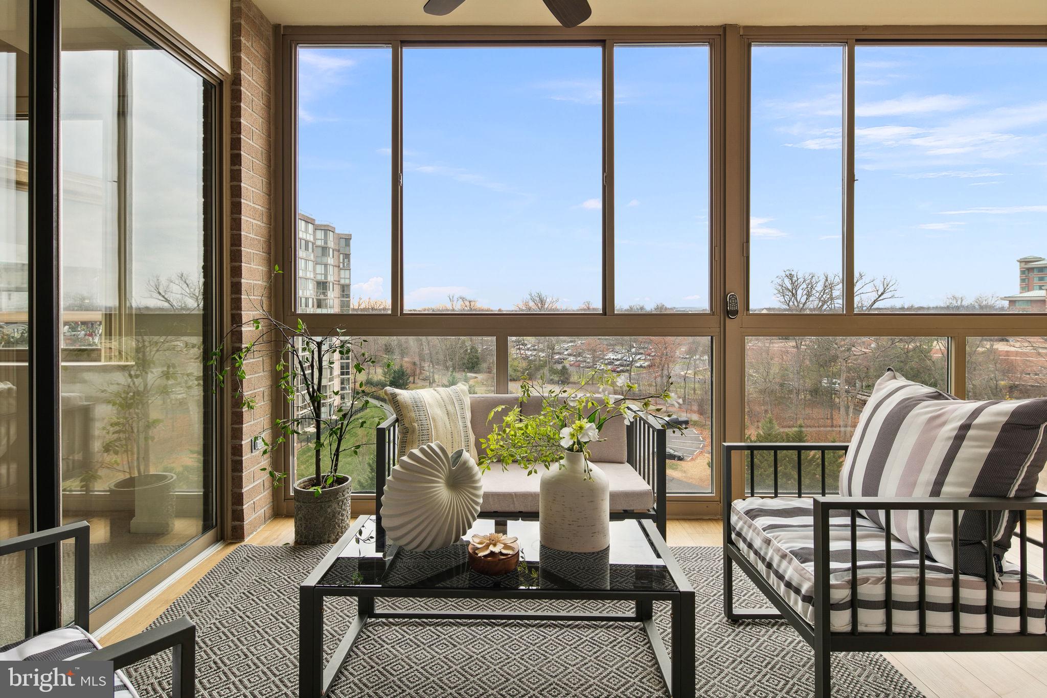 LEISURE WORLD - Residential