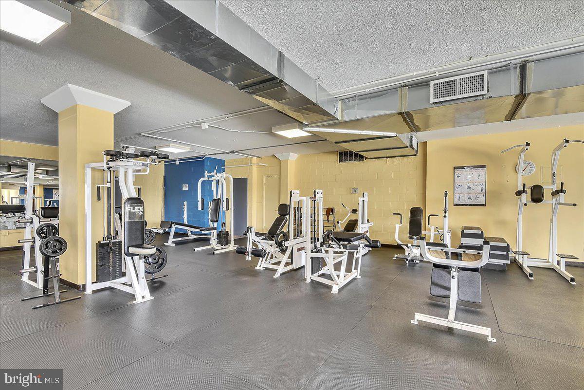 THE CARLTON - Residential