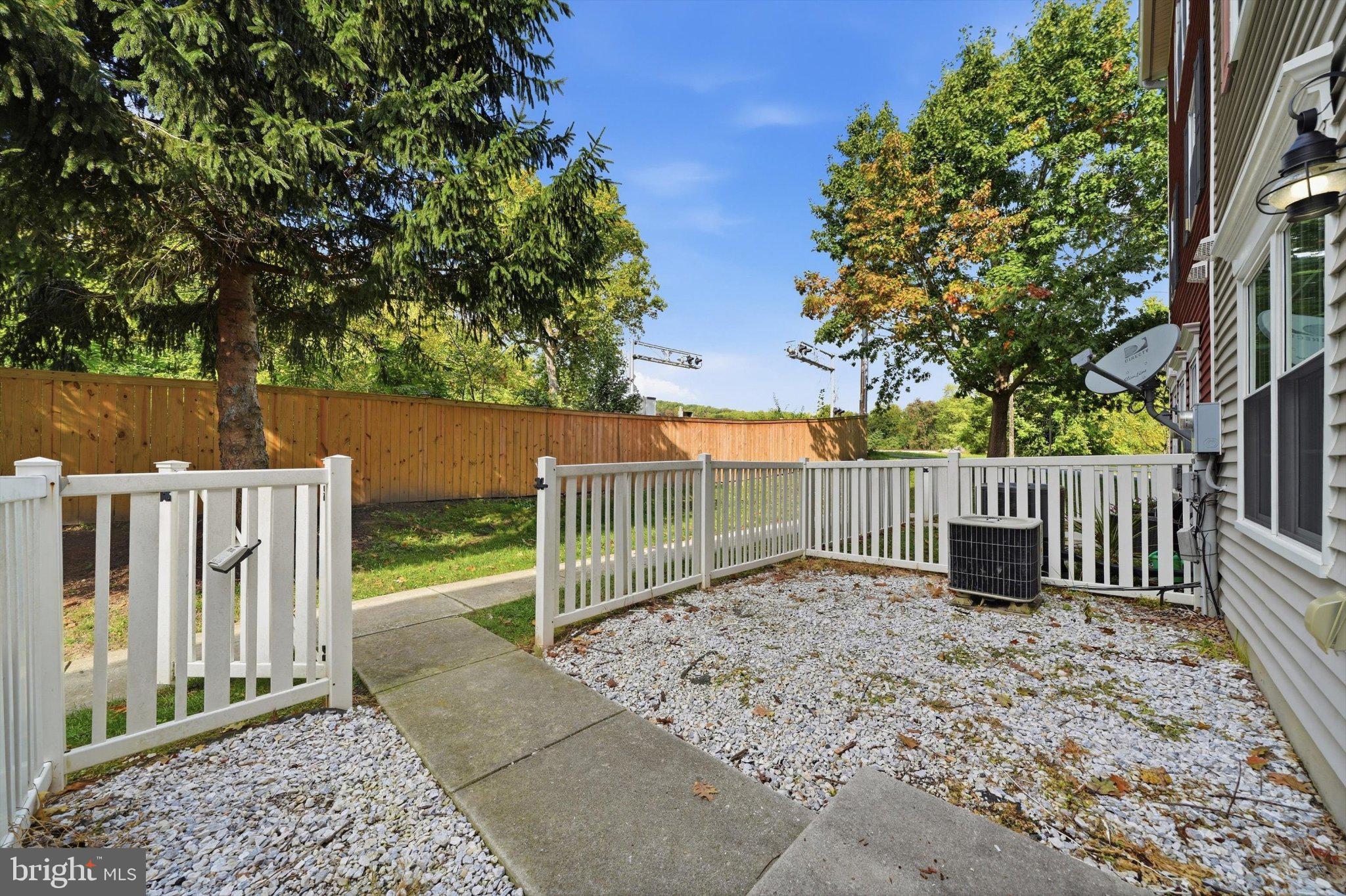 116 N ALTAMONT AVENUE N 116