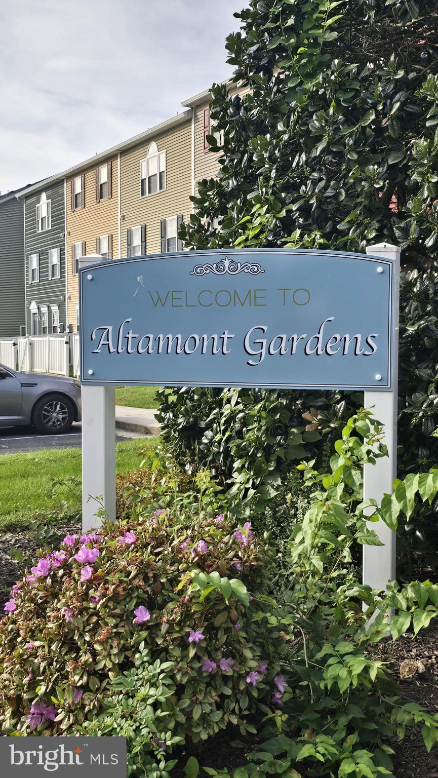 116 N ALTAMONT AVENUE N 116
