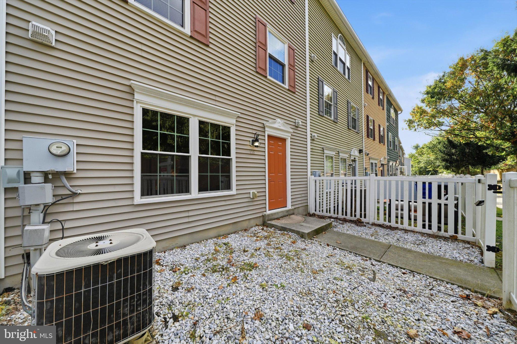 116 N ALTAMONT AVENUE N 116