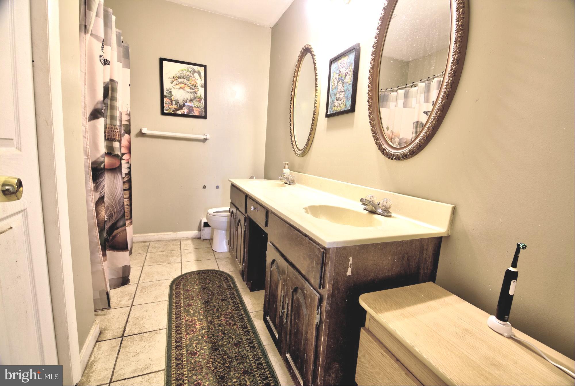 JOSHUA - Residential