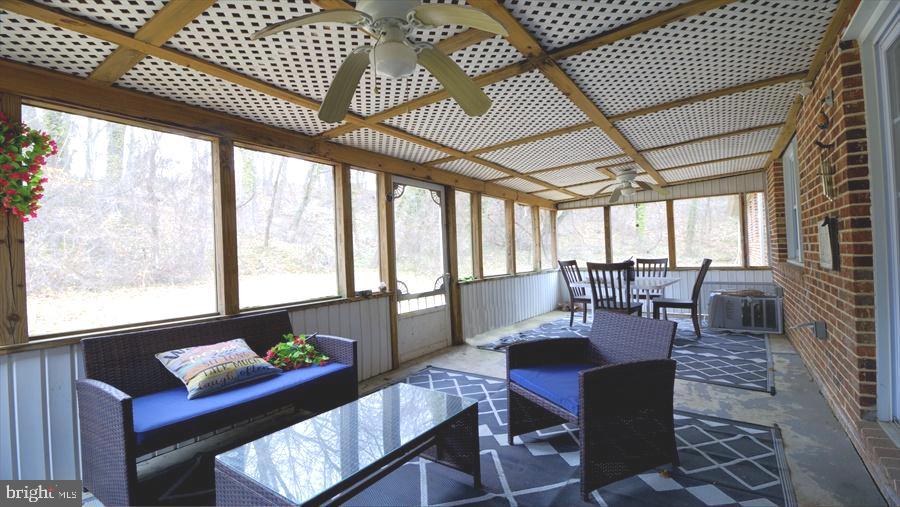 JOSHUA - Residential