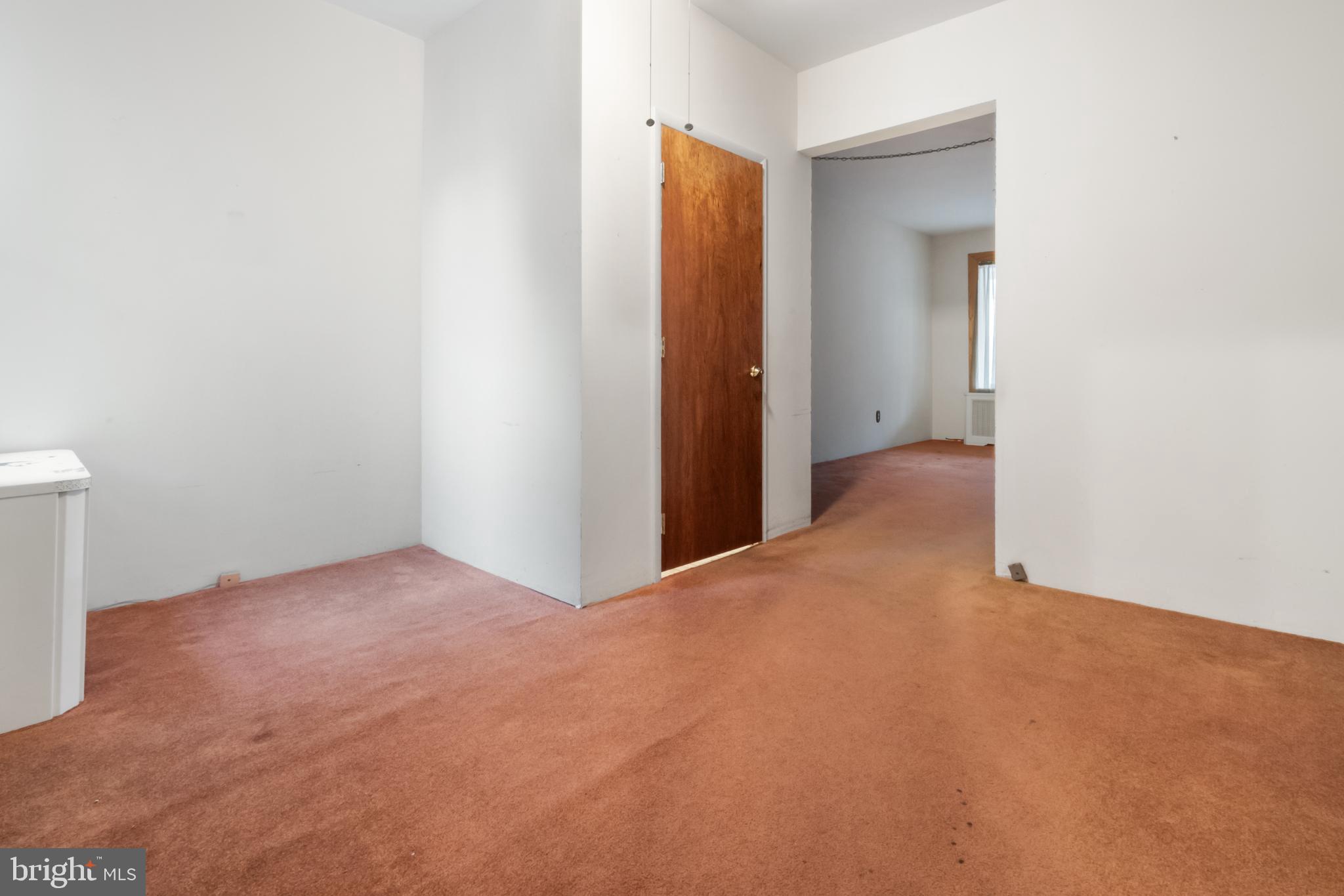 EAST FALLS - Residential