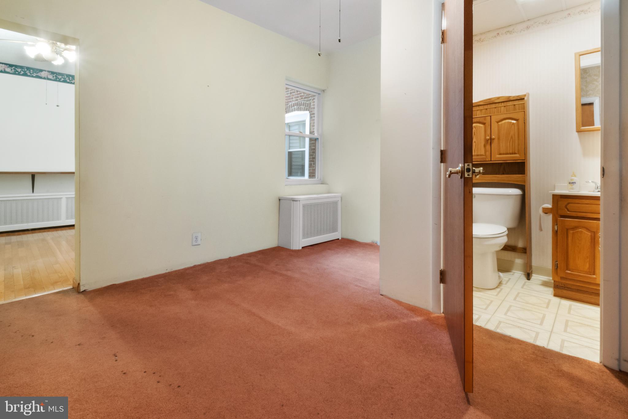 EAST FALLS - Residential