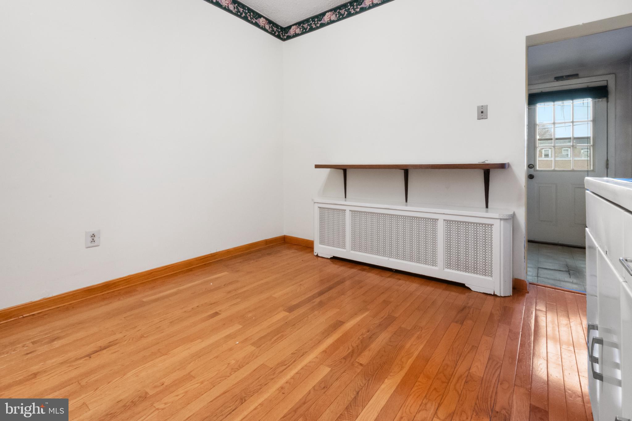 EAST FALLS - Residential