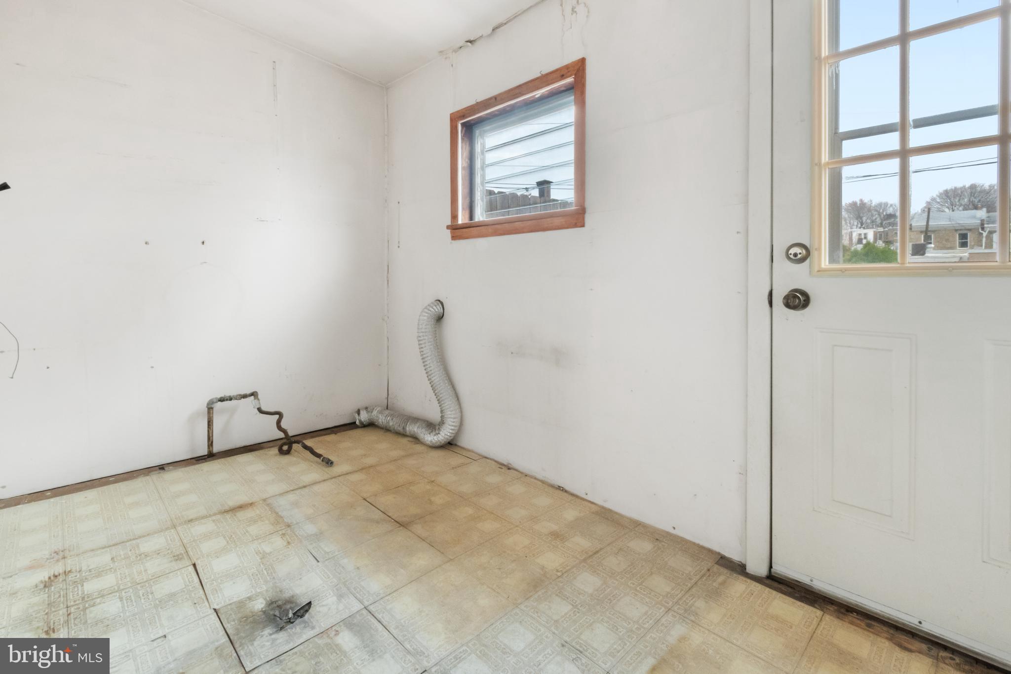 EAST FALLS - Residential