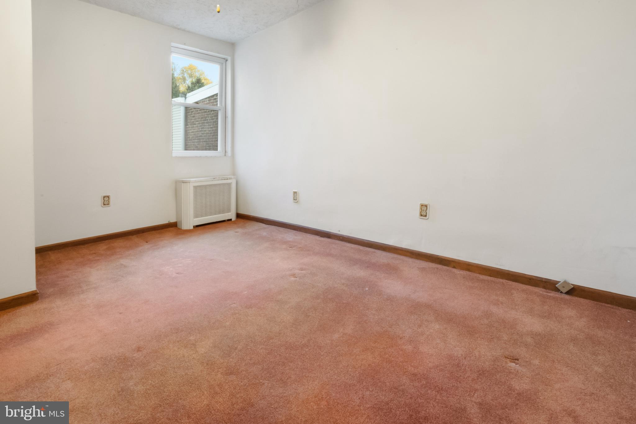 EAST FALLS - Residential