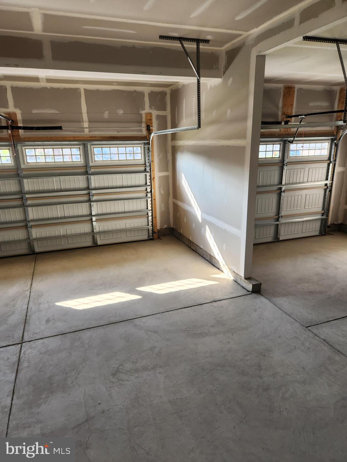 CANTER CREEK - Residential