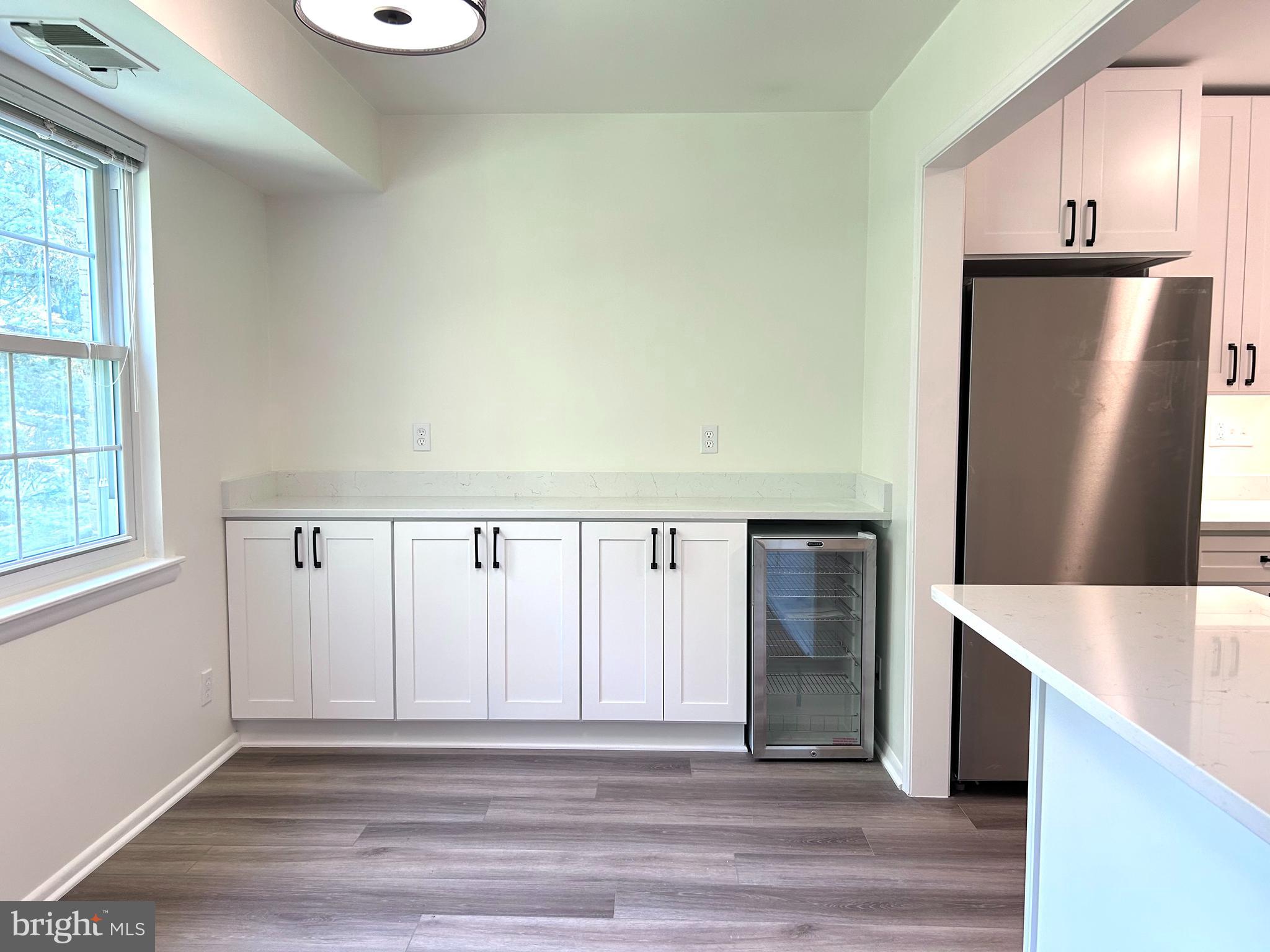 HICKORY HILLS CONDOMINIUMS - Residential Lease