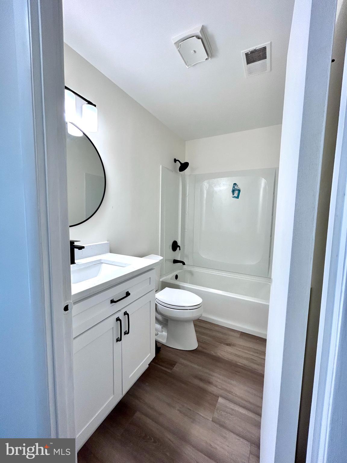 HICKORY HILLS CONDOMINIUMS - Residential Lease