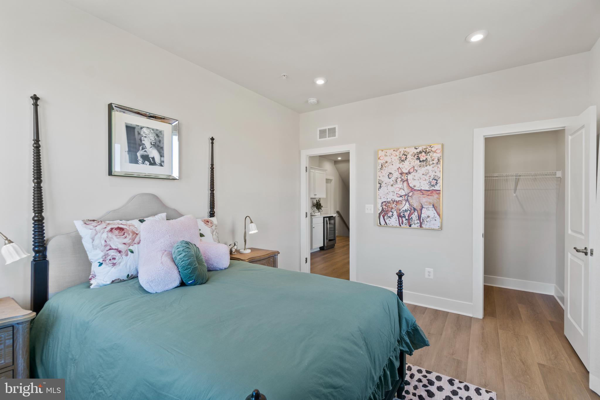 THE VILLAGE AT CABIN BRANCH - Residential