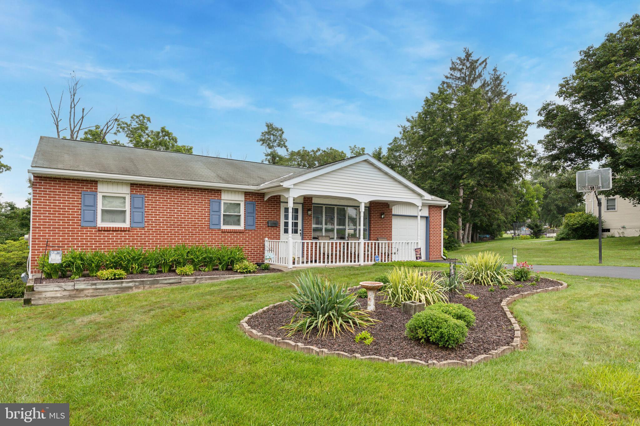 11 DOGWOOD DRIVE