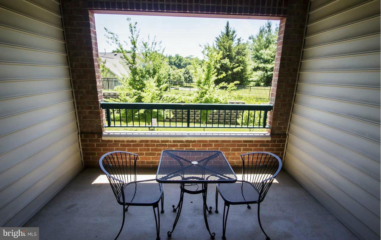 7065 HERITAGE HUNT DRIVE 208