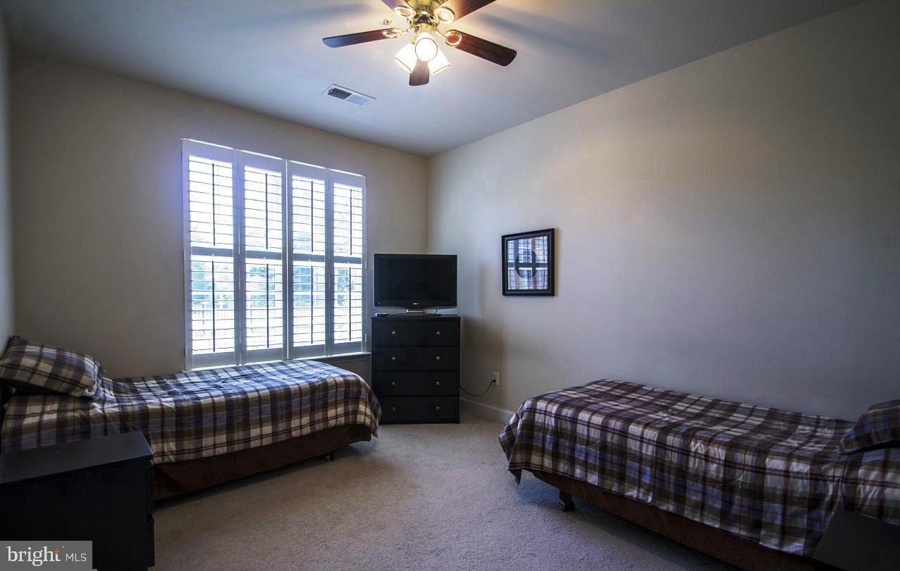 7065 HERITAGE HUNT DRIVE 208