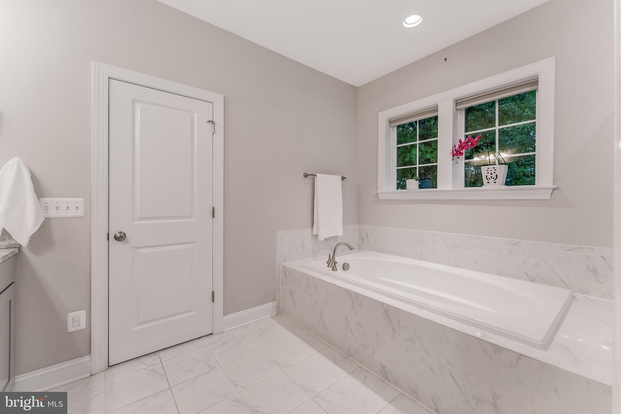 VAN BUREN RESERVE - Residential
