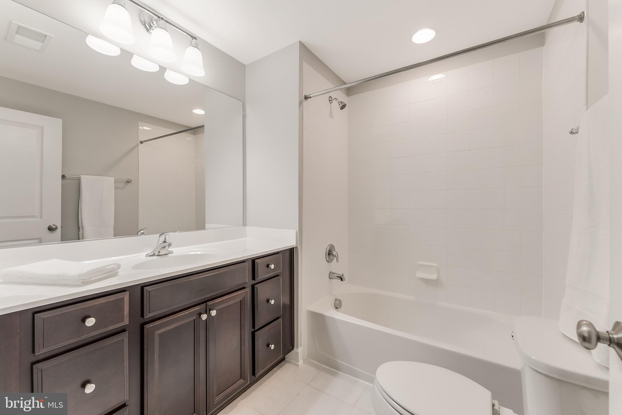 VAN BUREN RESERVE - Residential