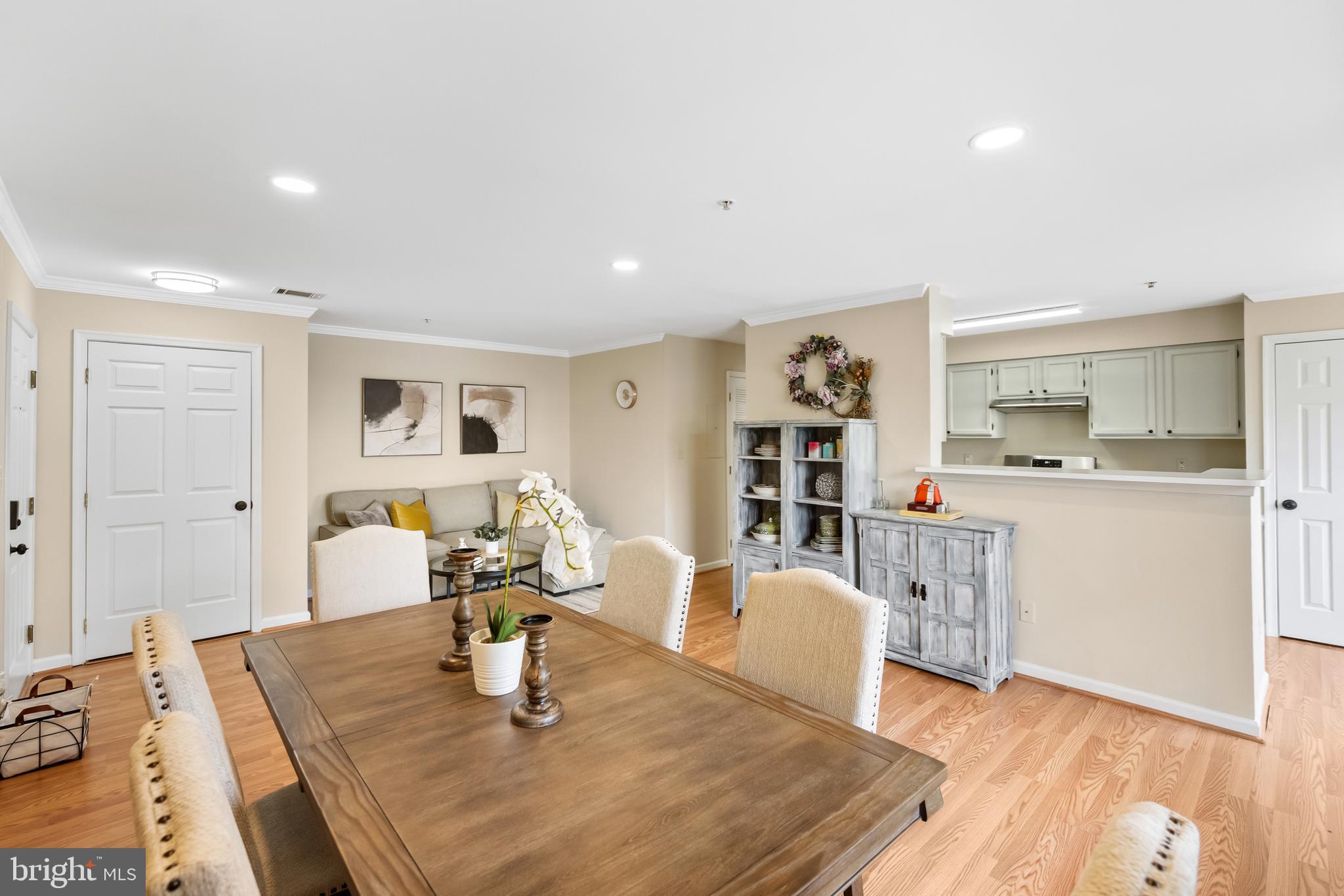 STRATFORD CONDO BULL RUN - Residential