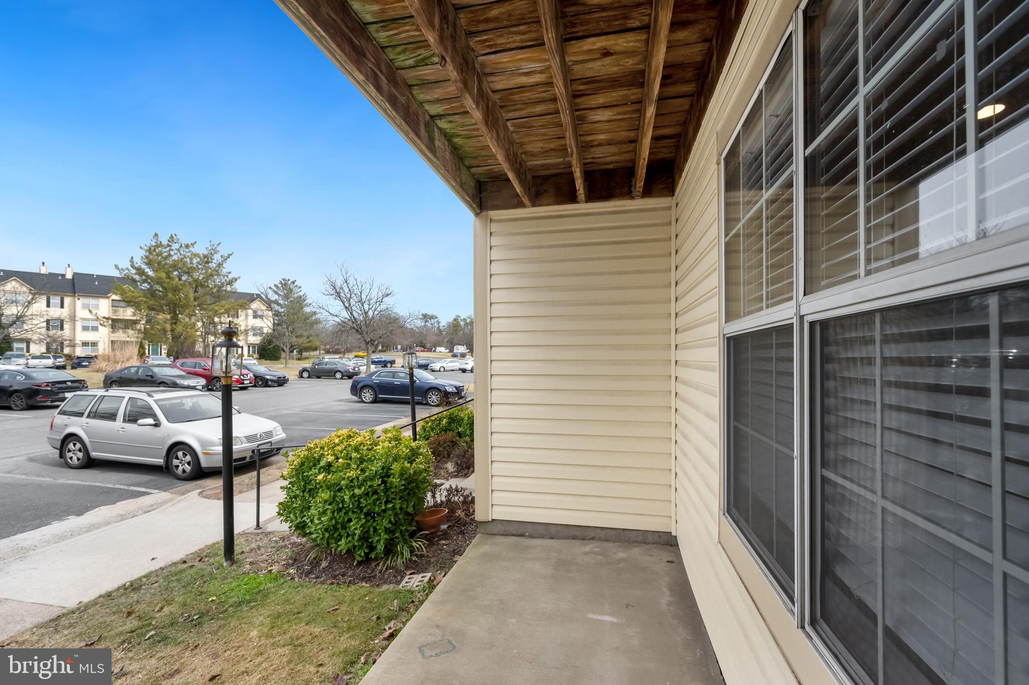 STRATFORD CONDO BULL RUN - Residential