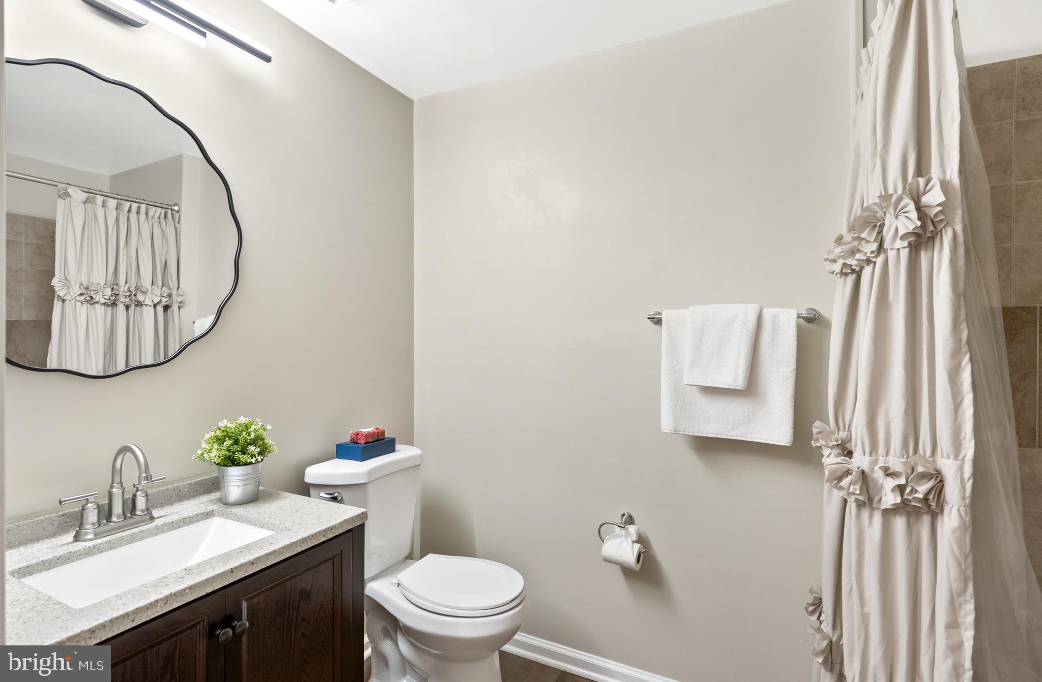 STRATFORD CONDO BULL RUN - Residential