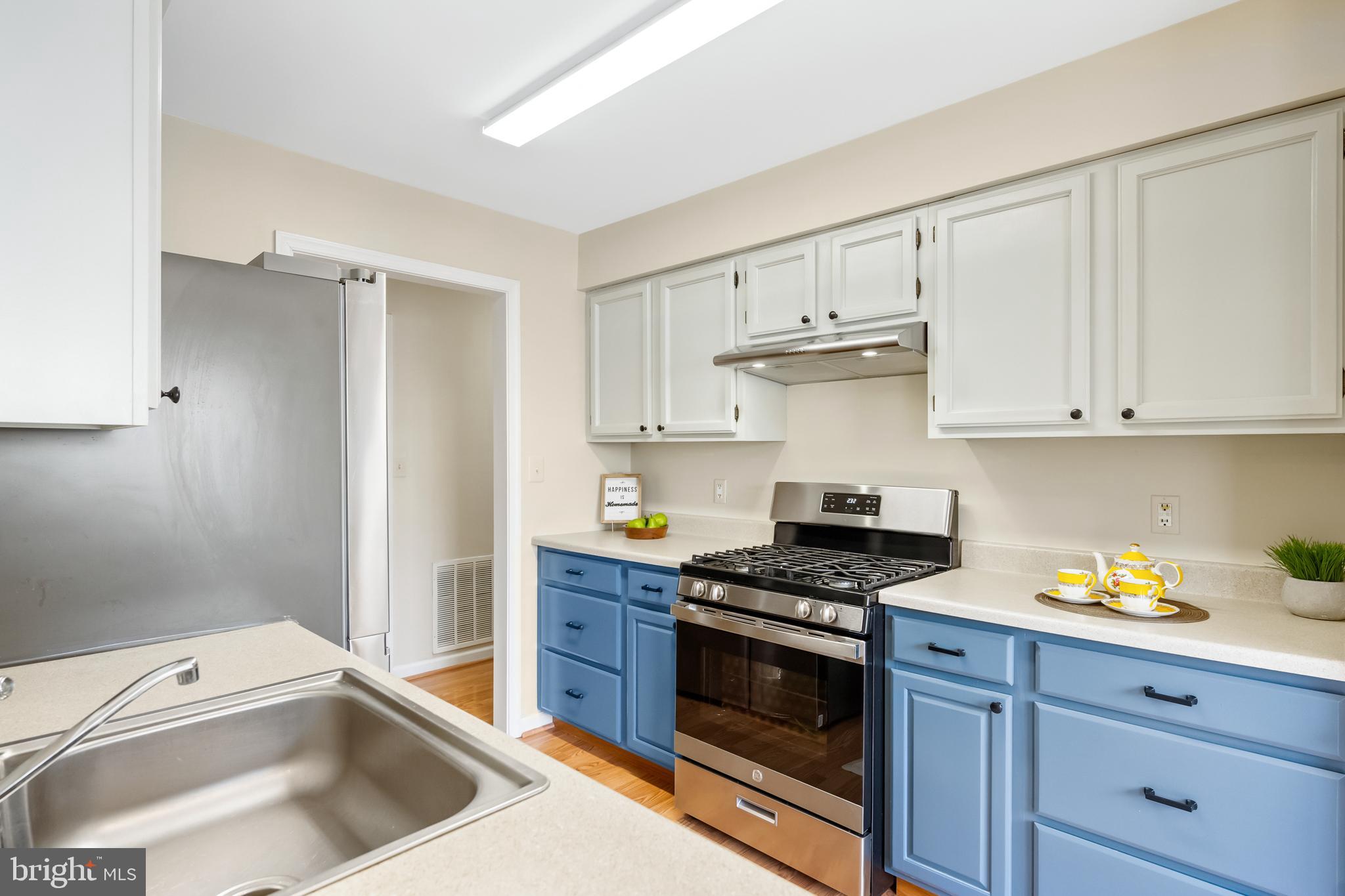 STRATFORD CONDO BULL RUN - Residential