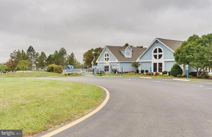 STRATFORD CONDO BULL RUN - Residential