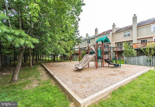 STRATFORD CONDO BULL RUN - Residential