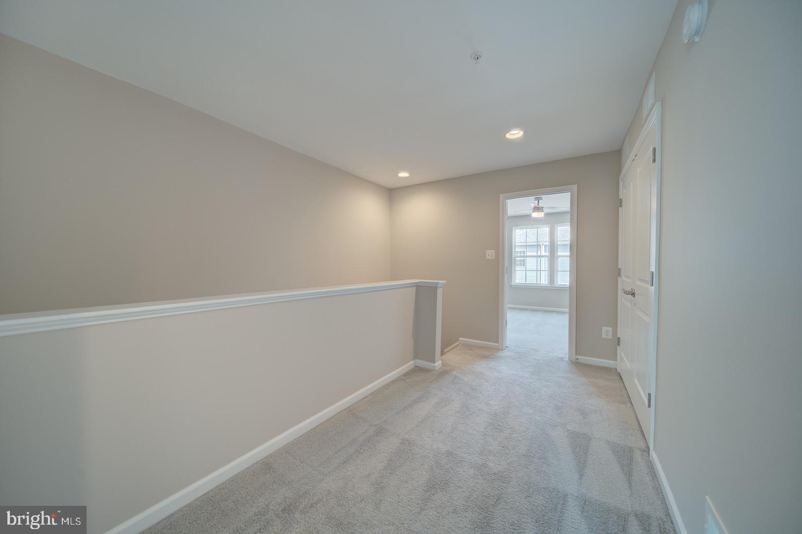 METRO POINTE - Residential