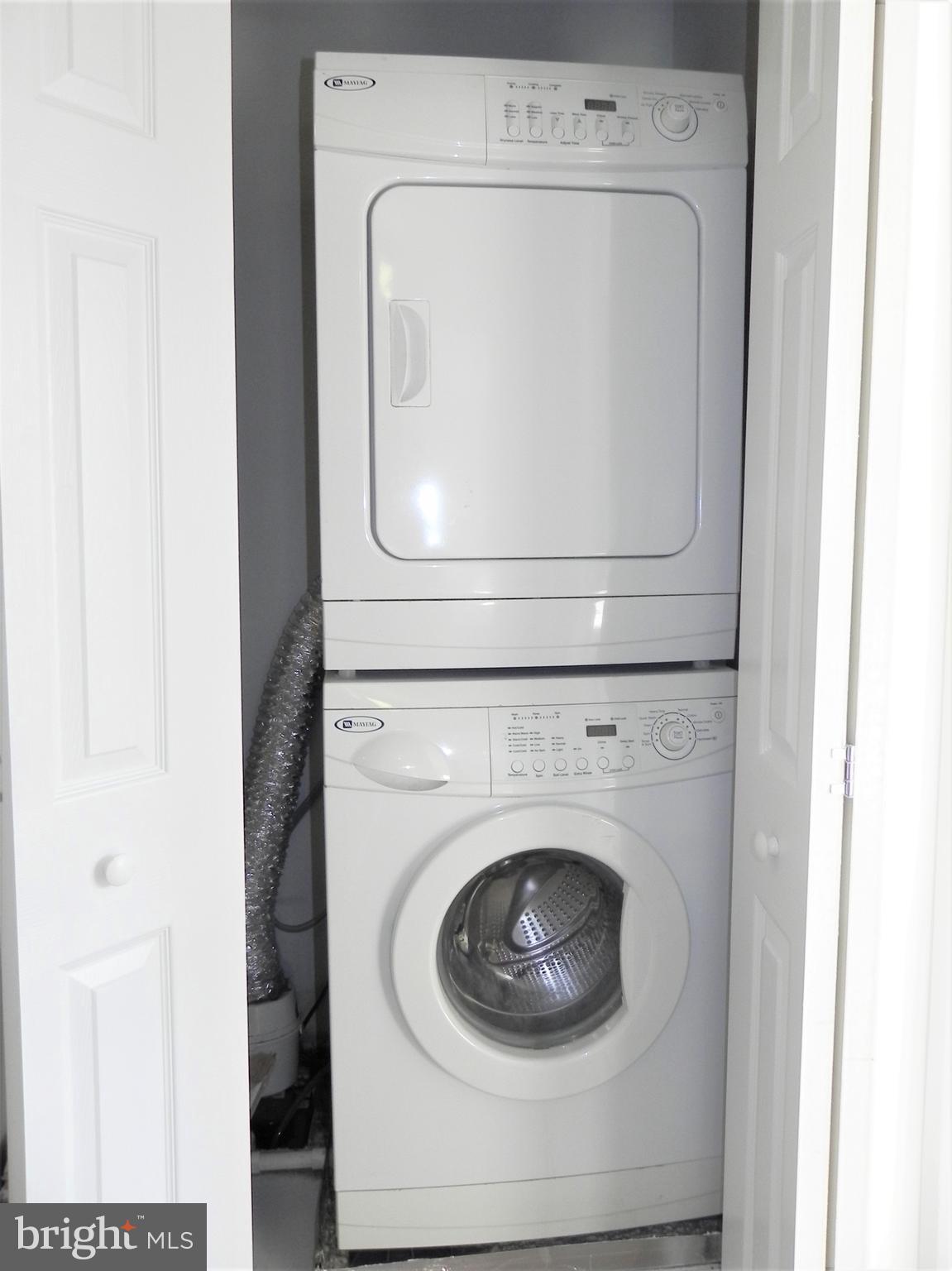 RIDGE HOUSE - Residential Lease