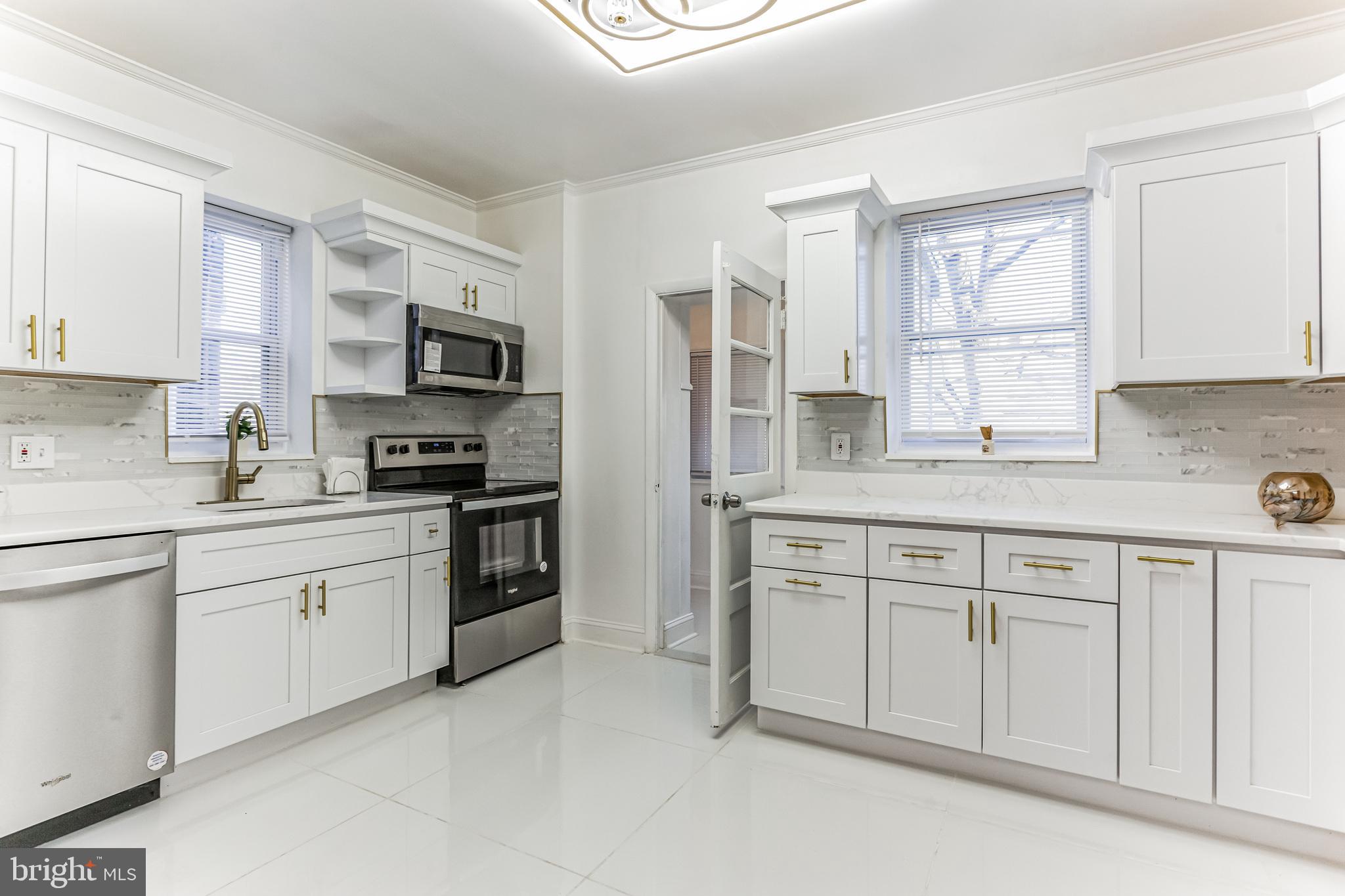 NORTHWOOD - Residential