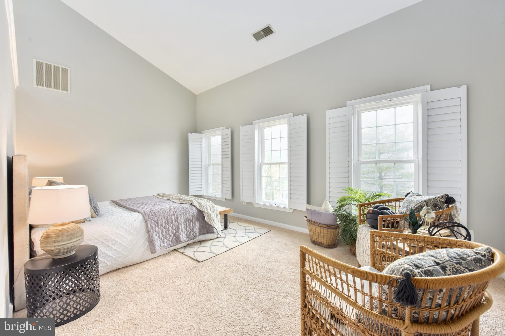 STONEGATE - Residential