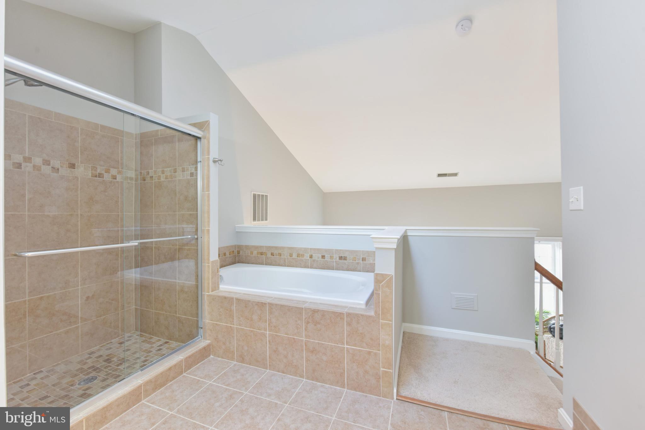 STONEGATE - Residential