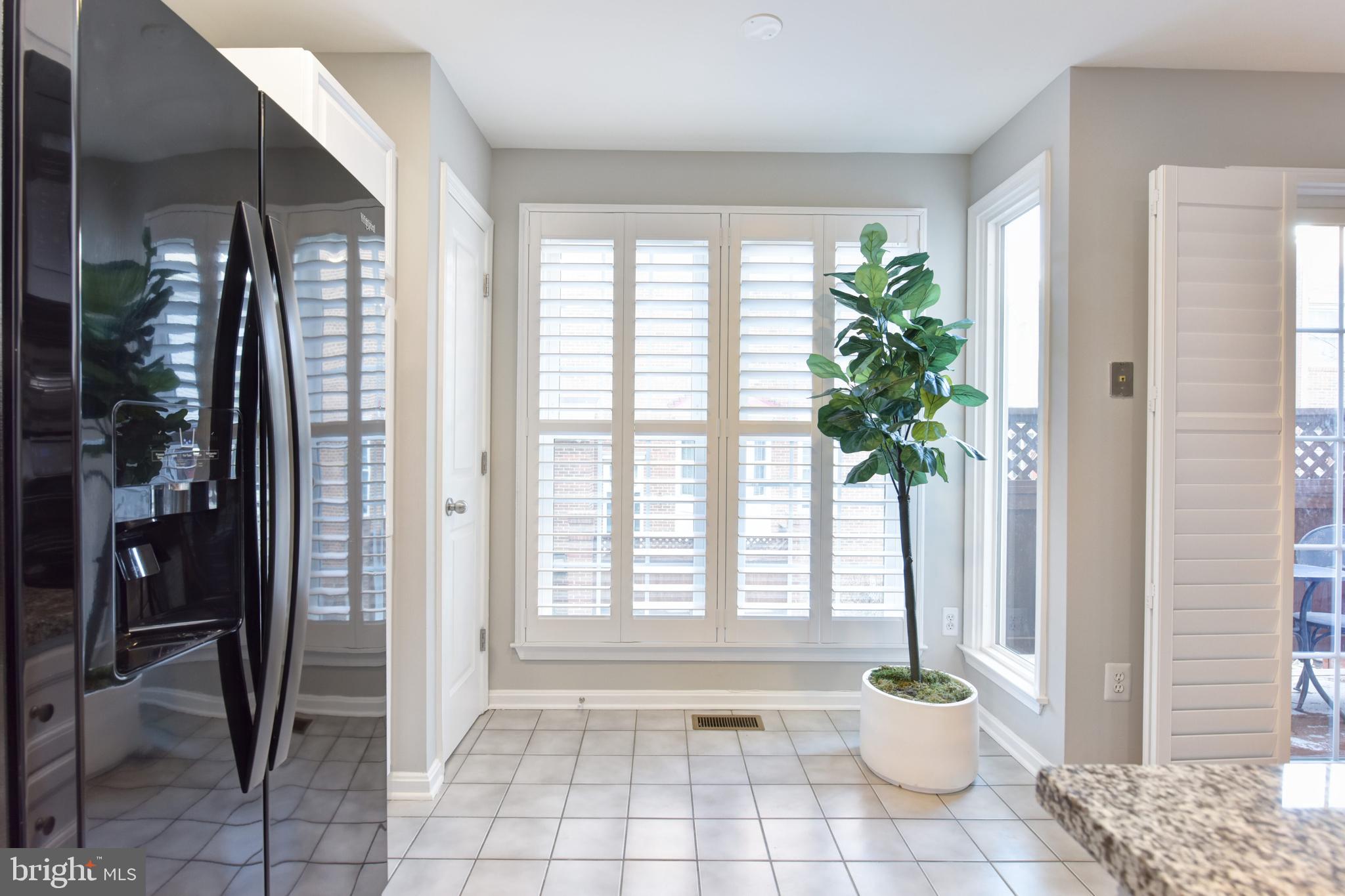 STONEGATE - Residential