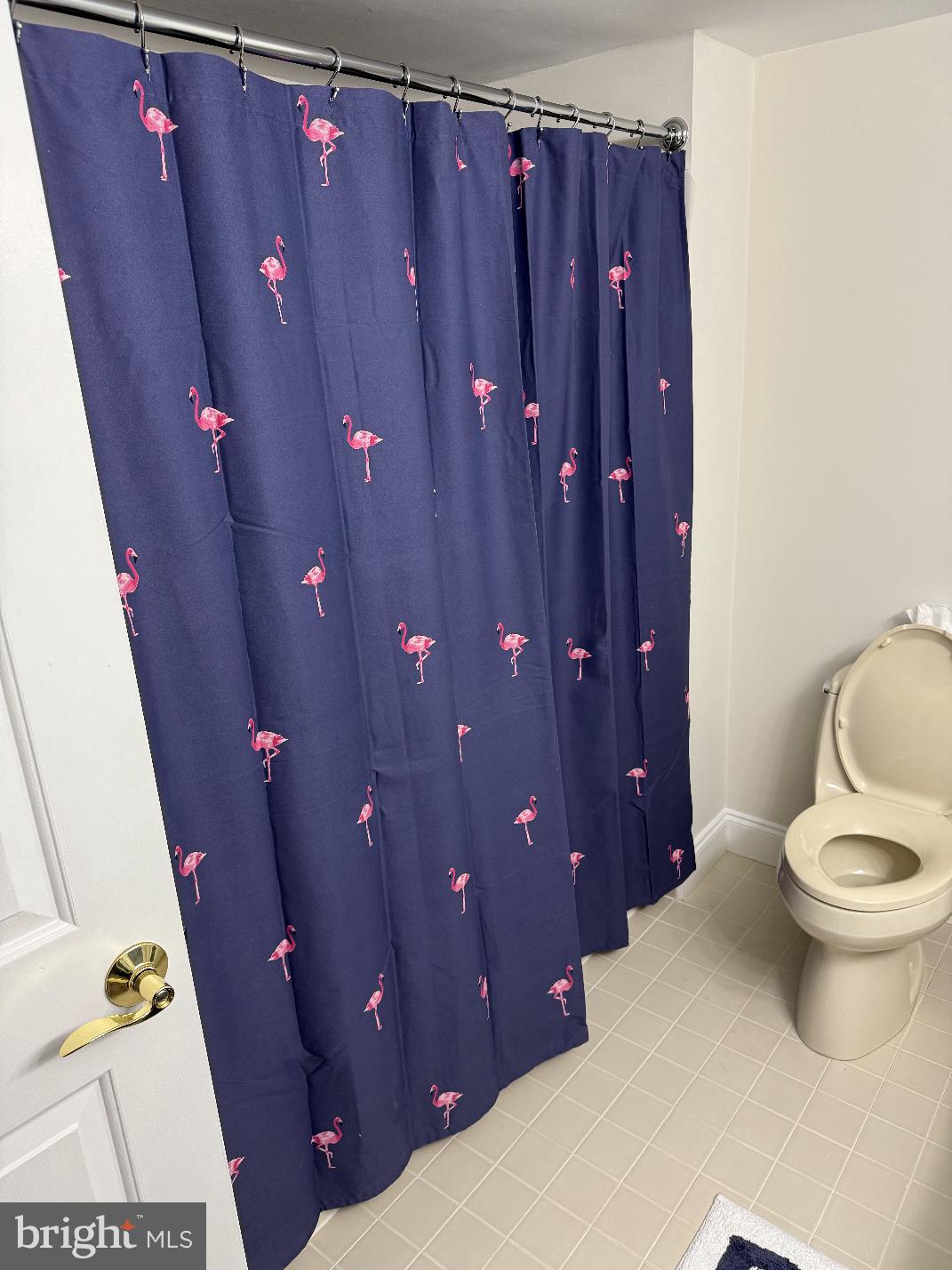 VILLAGE SHIRES - Residential