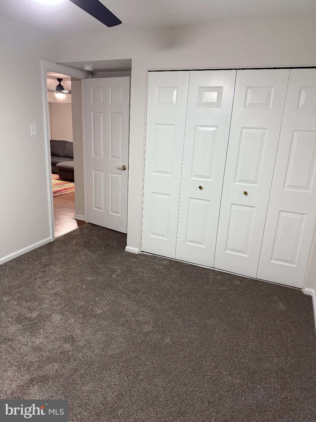 VILLAGE SHIRES - Residential