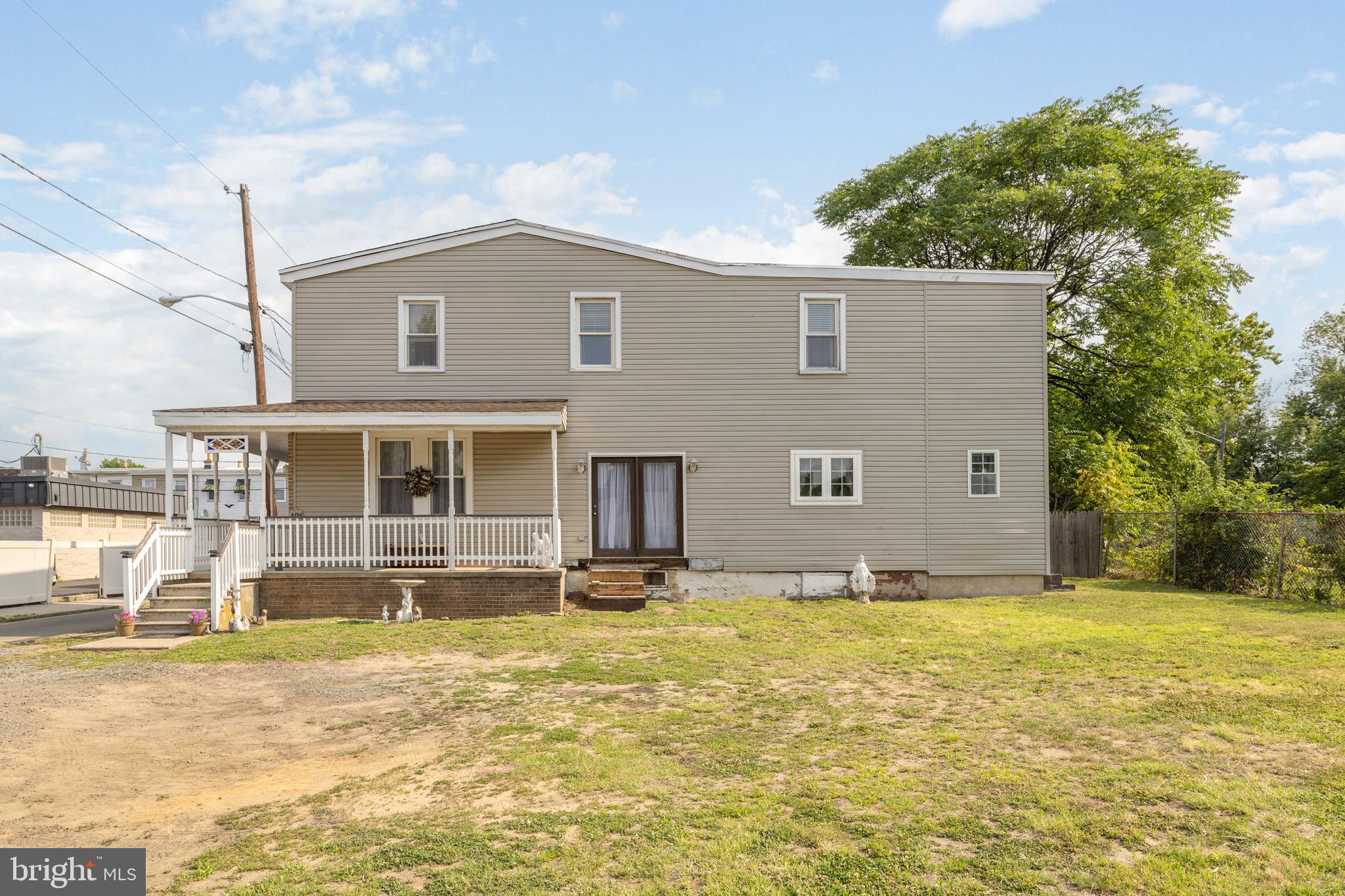 408 ST JOHN