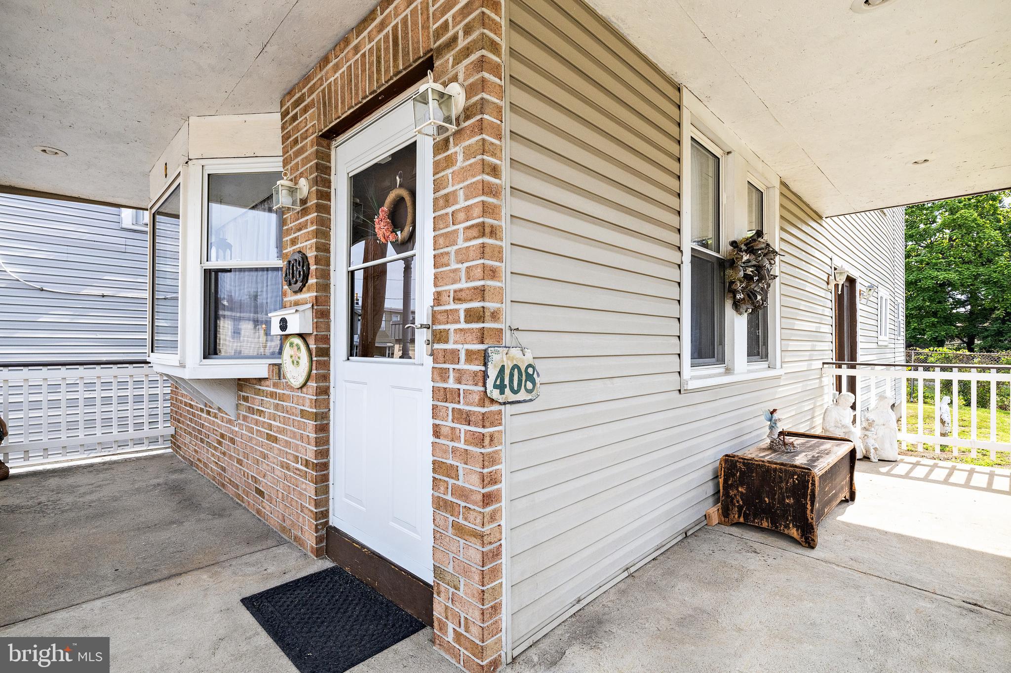 408 ST JOHN