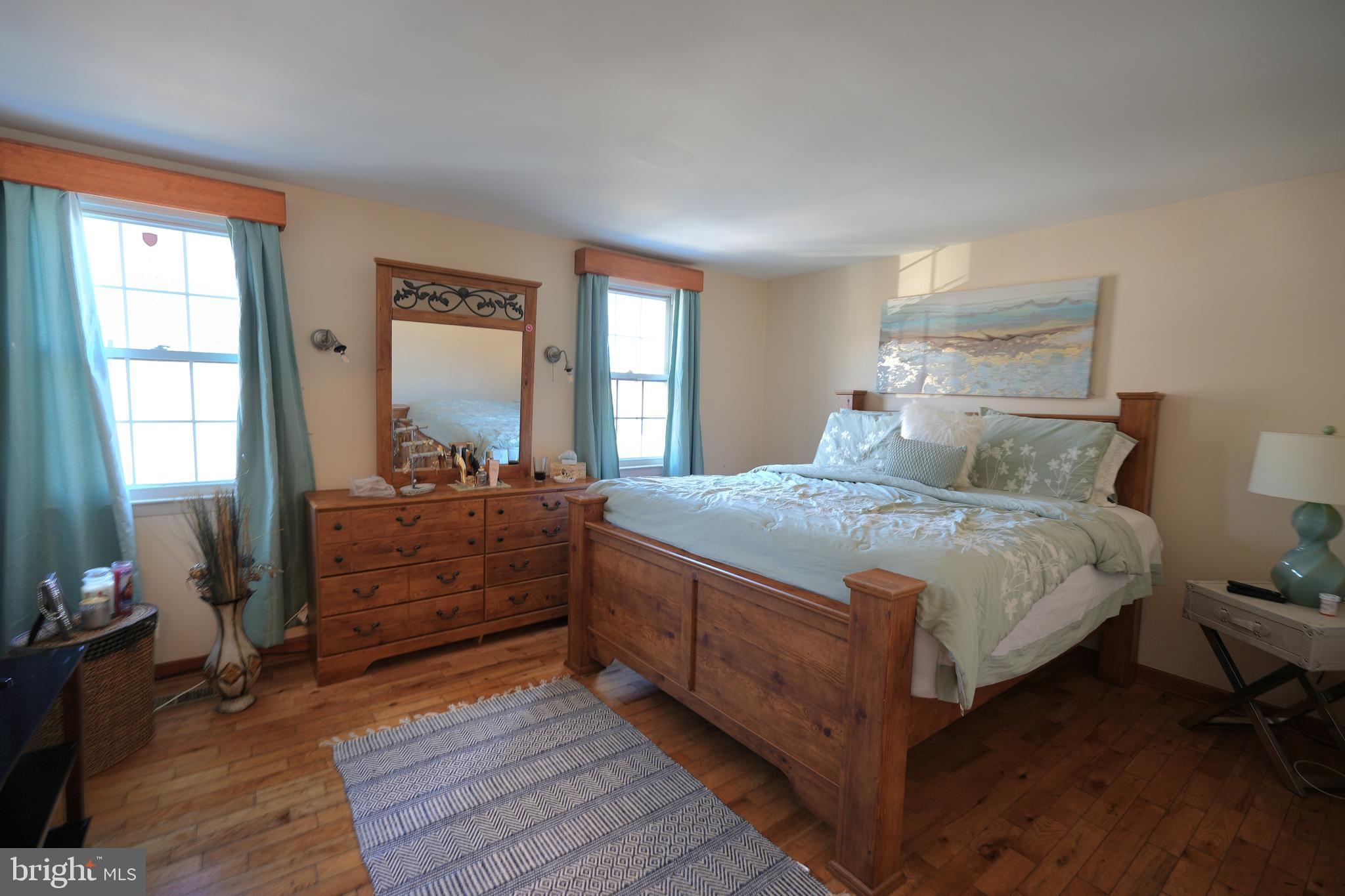 ASHTON-WOODENBRIDGE - Residential